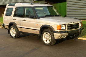 Land Rover Discovery 2.5Td5 2000 ES (7 seat)